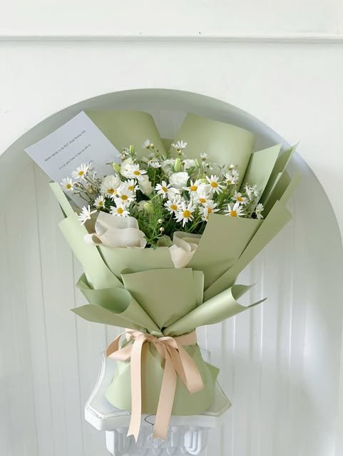 ภาพจากโพสต์ Instagram ของ Selene Flower วันที่ 25 กันยายน 2569